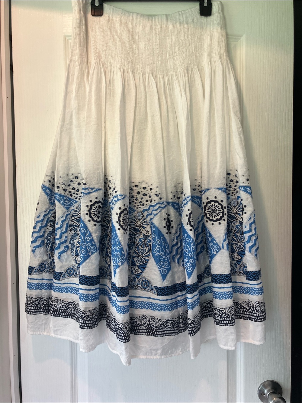 Coldwater Creek White Midi Skirt with Blue and Navy Border Print